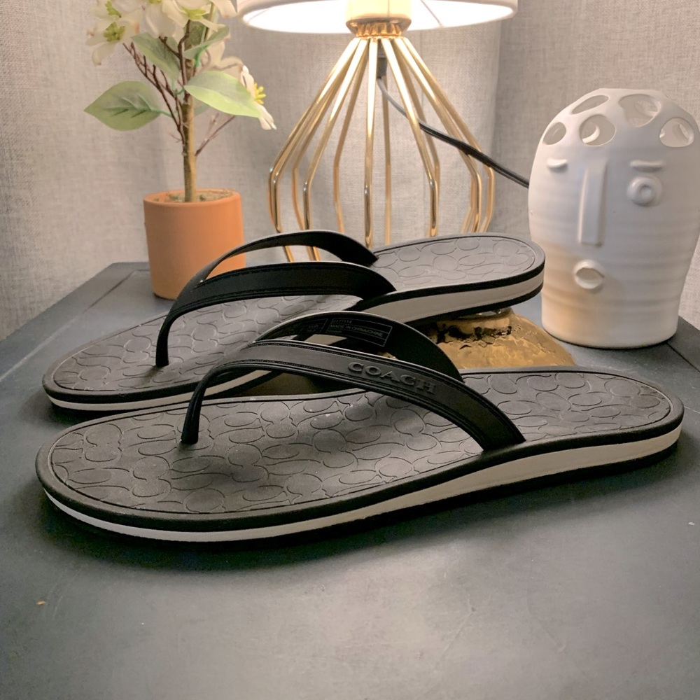 Like New Coach Flip Flops